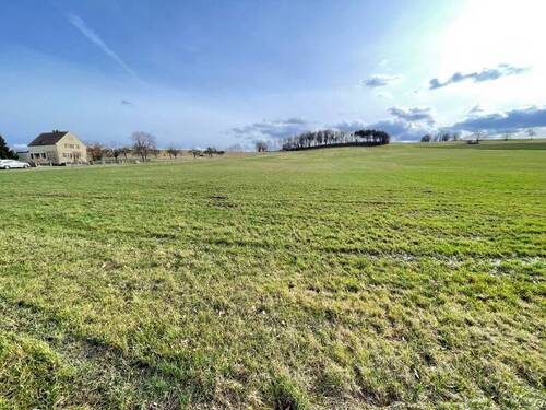 Nachbar freies Feld - Zwei Bauplätze nebeneinander in Bretnig-Hauswalde