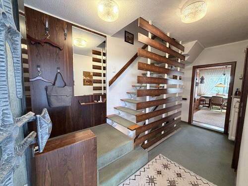 Flur Garderobe - 5 Zimmer Reihenendhaus zum Kaufen in Bremen