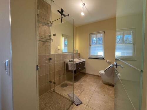 1. Badezimmer im EG.jpeg - 