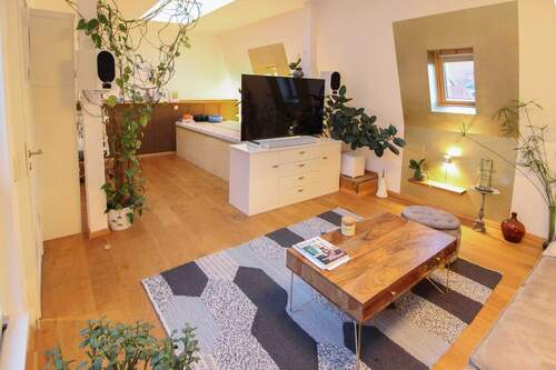 Wohnbereich(1) - Etagenwohnung mit 140,00 m&sup2; in Dresden zum Kaufen