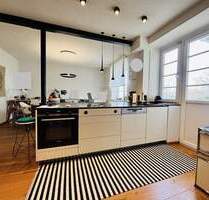 *Für Altbaufans* Stilvolle, komplett sanierte 3,5 ZKB, ruhige Lage IN Altstadt, ca. 125 qm, Balkon - Ingolstadt