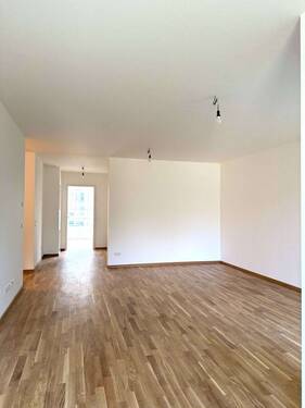Wohnzimmer - 3 Zimmer Etagenwohnung zum Kaufen in Berlin