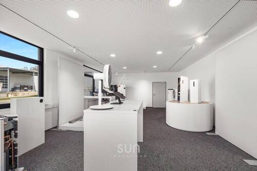 Showroom - 