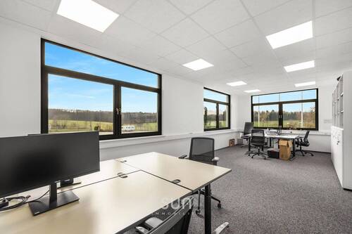 Bürofläche mit Ausblick - 