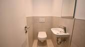 Separate Toilette - 
