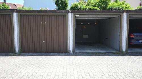 Luxus durch zwei Garagen - 