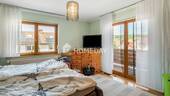 1. OG Schlafzimmer 1 - 