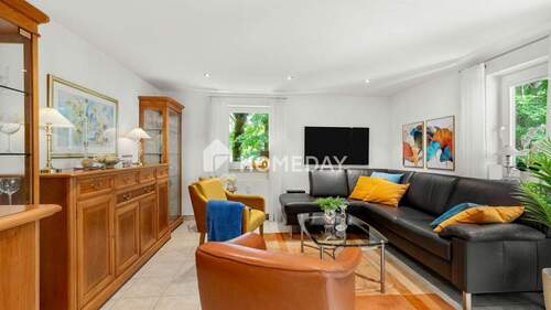 Wohnzimmer 1 - Charmante Erdgeschosswohnung mit Terrasse und TG-Stellplatz - grün gelegen und gut betreut