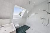 Badezimmer im Obergeschoss - 