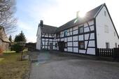 3. Hausansicht - 4 Zimmer Einfamilienhaus in Schleiden-Broich