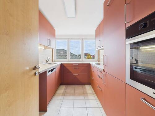 Neuwertige Einbauküche inklusive - 