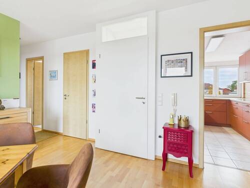 Neue Türe zum Treppenaufgang - 