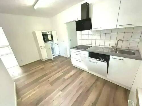 original (2).webp - 2,5-Zimmer-Wohnung im Erdgeschoss Einbauküche Dusche kein Balkon Kellerraum und Abstellraum Gartenanteil