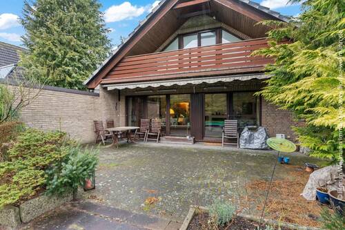 Teilüberdachte Terrasse mit ganztägig Sonne. - 