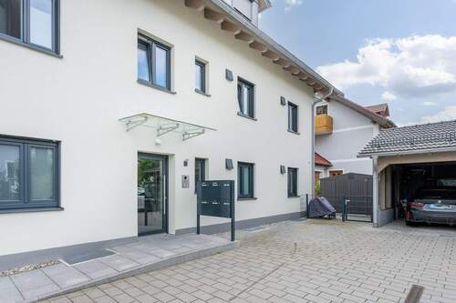 Aussenansicht - 3 Zimmer Etagenwohnung zum Kaufen in Oberding