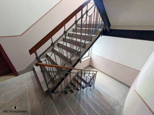 Treppenhaus - 3 Zimmer Etagenwohnung in Chemnitz