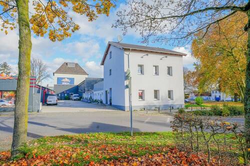 2 - 8 Zimmer Mehrfamilienhaus, Wohnhaus zur Miete in Erkelenz
