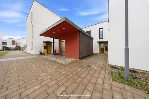 Barrierefreier Abgang in die Tiefgarage - 