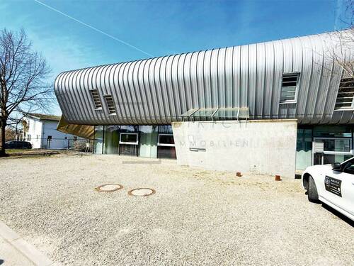 Eingang - Modern. Flexibel. Repräsentativ. - Büro- und Gewerbefläche mit Weitblick