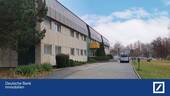 Ansicht Eingangsseite - 3-Sterne-Hotel mit 30 Zimmern und davor liegenden Baugrundstück