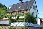 DSC_0228.JPG - Familienfreundliches Haus mit Garten, 3 Wohneinheiten, Garagen und Keller Weitblick