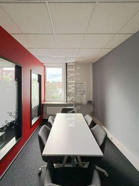 modernisiertes Büro - 