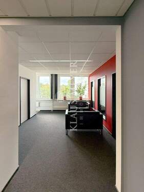 modernisiertes Büro - 