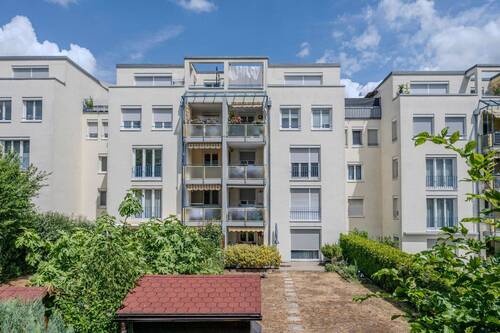 Außenansicht - Familien aufgepasst! 4 Zimmer mit 94m² in Remseck Aldingen