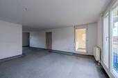 Wohn-/Esszimmer - 