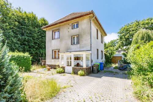 Hausansicht - Eingang - 6 Zimmer Einfamilienhaus zum Kaufen in Neuenhagen bei Berlin