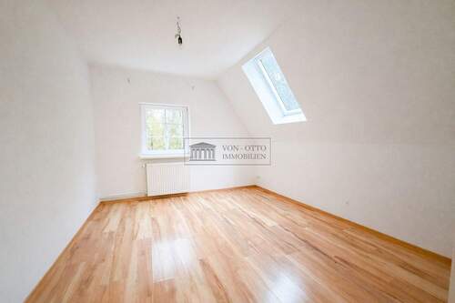 Ankleidezimmer 1OG - 