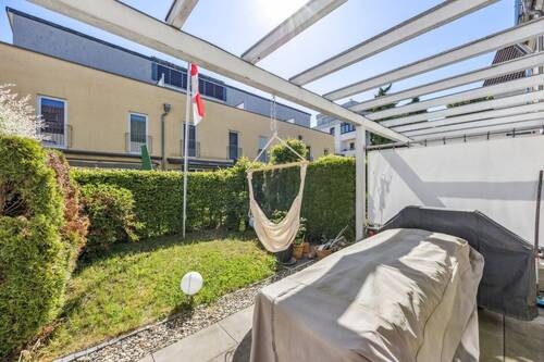 Terrasse mit Garten - 5 Zimmer Reihenmittelhaus in Möglingen