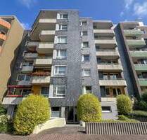 Ruhig gelegene 3-Zimmer-Hochparterre-Wohnung mit Balkon, Aufzug und Blick ins Grüne - Bremerhaven Lehe