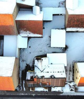 Luftbild - 9 Zimmer Mehrfamilienhaus, Wohnhaus in Herzogenaurach