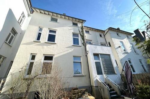 Hausansicht vom Garten - 