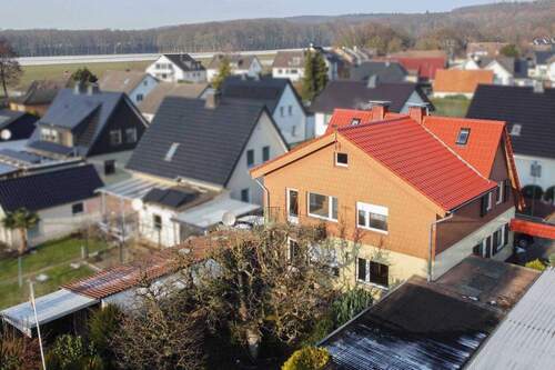 Außenaufnahme_2 - Zweifamilienhaus mit großem Grundstück und viel Potenzial in Bad Salzuflen