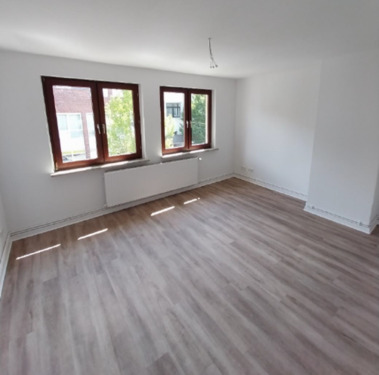 Wohn und Esszimmer - 2 Zimmer Etagenwohnung zur Miete in Wilhelmshaven