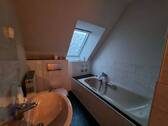 Badezimmer2 - 4 Zimmer Etagenwohnung in Barntrup