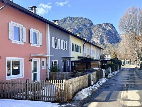 Bild 1 - Garmisch-Partenkirchen: Reihenendhaus mit kleinem Garten in zentraler Lage
