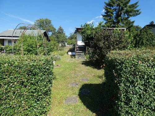 Zugang Garten - 3 Zimmer Mehrfamilienhaus, Wohnhaus in Schleiz