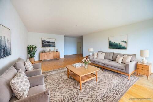 Wohnzimmer Gestaltungsvariante - 4 Zimmer Etagenwohnung zum Kaufen in Wuppertal