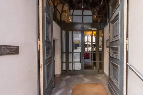 Eingang - Mehrfamilienhaus, Wohnhaus mit 326,00 m&sup2; in Lübeck zum Kaufen