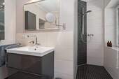 OG Badezimmer 6,62 m² mit Dusche - 
