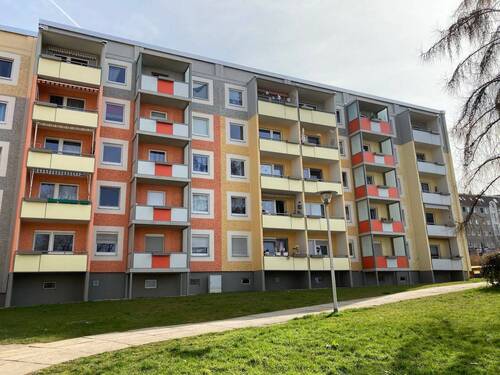 Objektansicht - Etagenwohnung mit 67,90 m&sup2; in Gera zur Miete