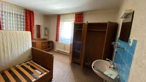 Zimmer im Erdgeschoss - 