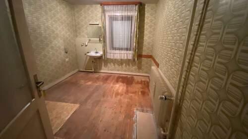 Zimmer im Erdgeschoss - 