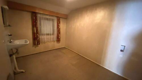 Zimmer im Erdgeschoss - 