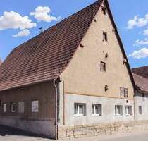 Neuwertiges Wohlfühl-Bauernhaus mit Loggia & Gewölbekeller in Brackenheim-Hausen