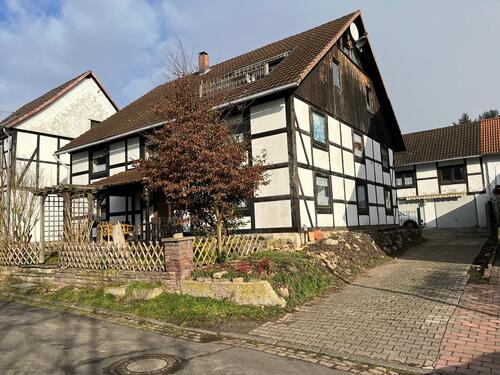 Außenansicht - Bauernhaus mit separater Ferienwohnung