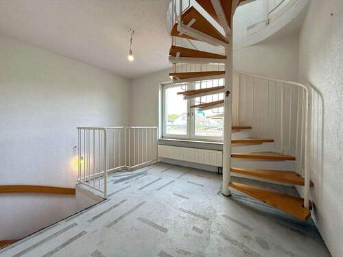 Treppe ins Dachgeschoss - 